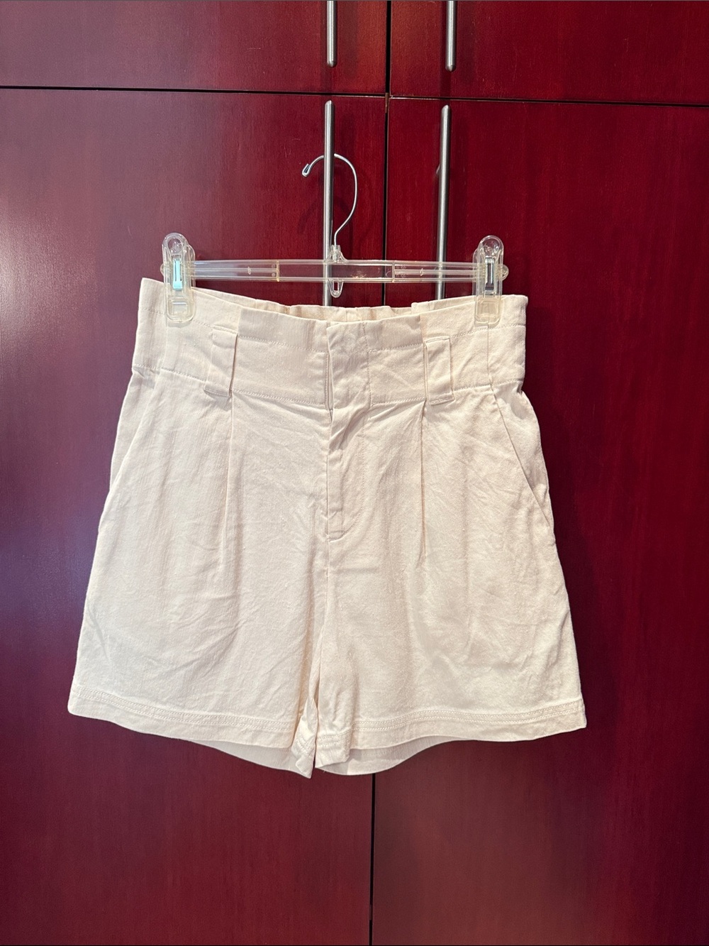 Margaret O'Leary High-Waist Cream Shorts with Front Pleats